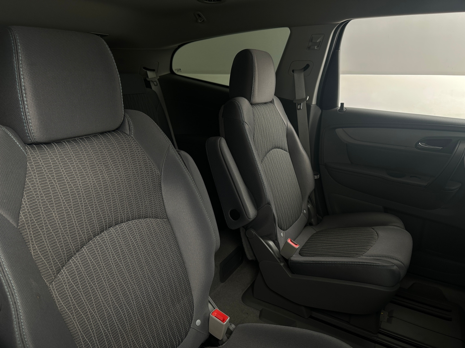 Thumbnail: 2015 Chevrolet Traverse - 6