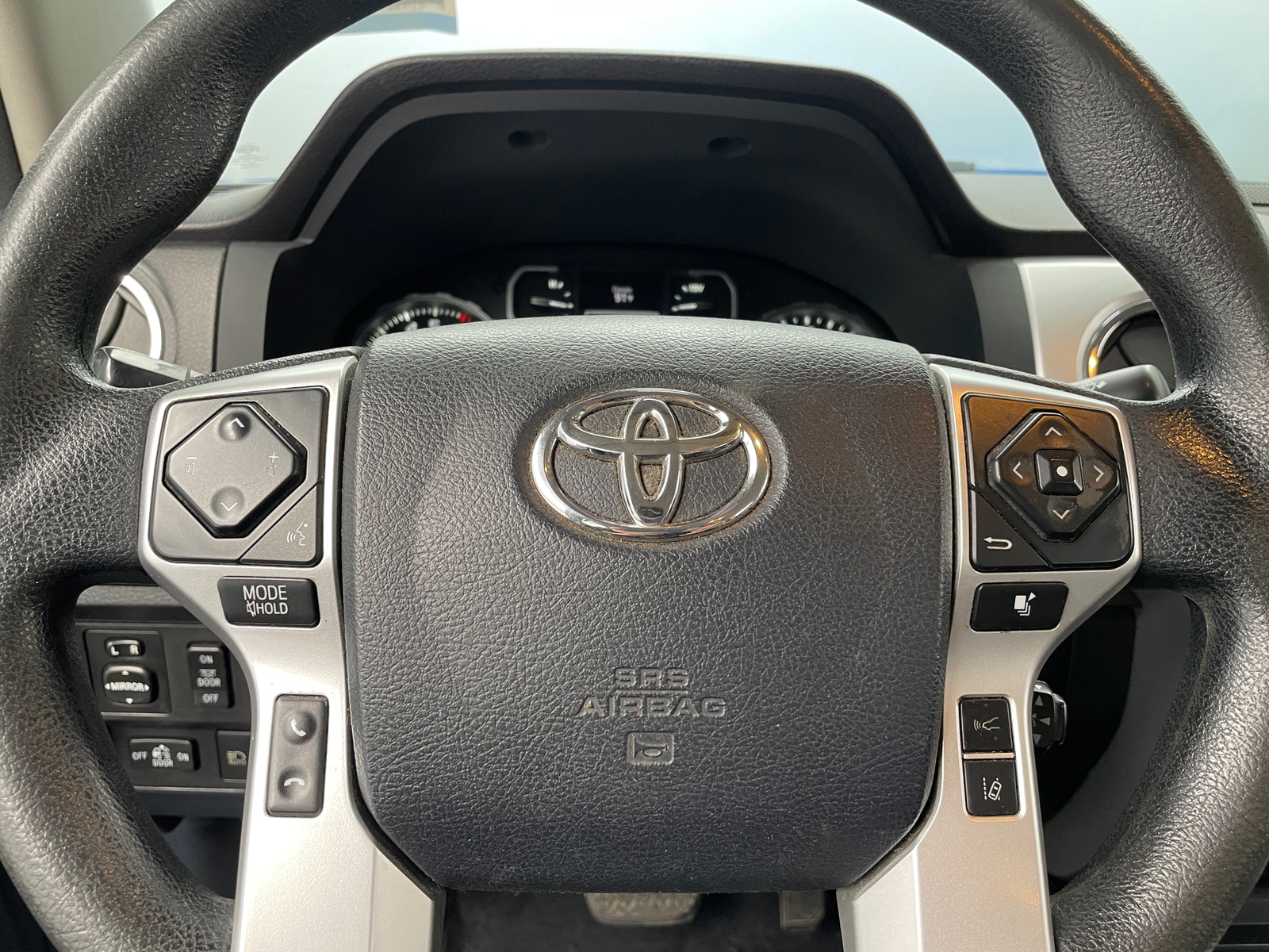 Thumbnail: 2018 Toyota Tundra - 5