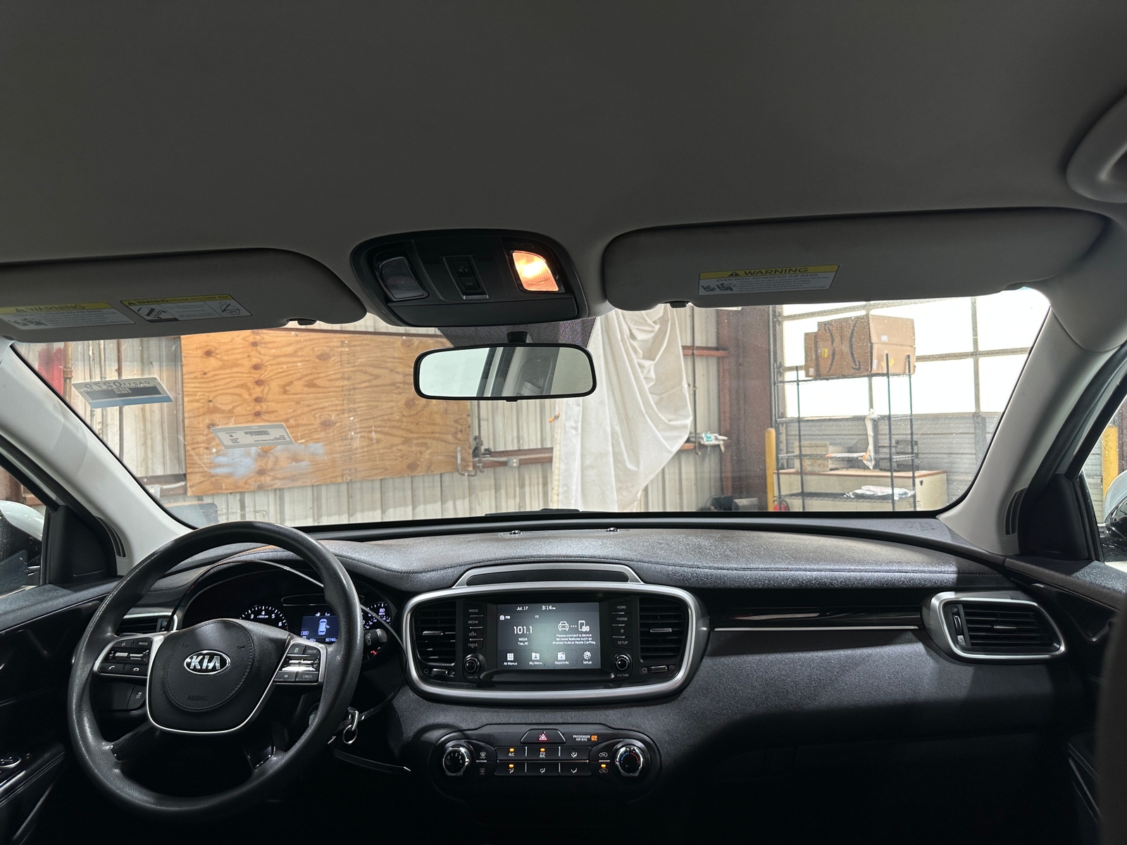 Thumbnail: 2020 Kia Sorento - 3