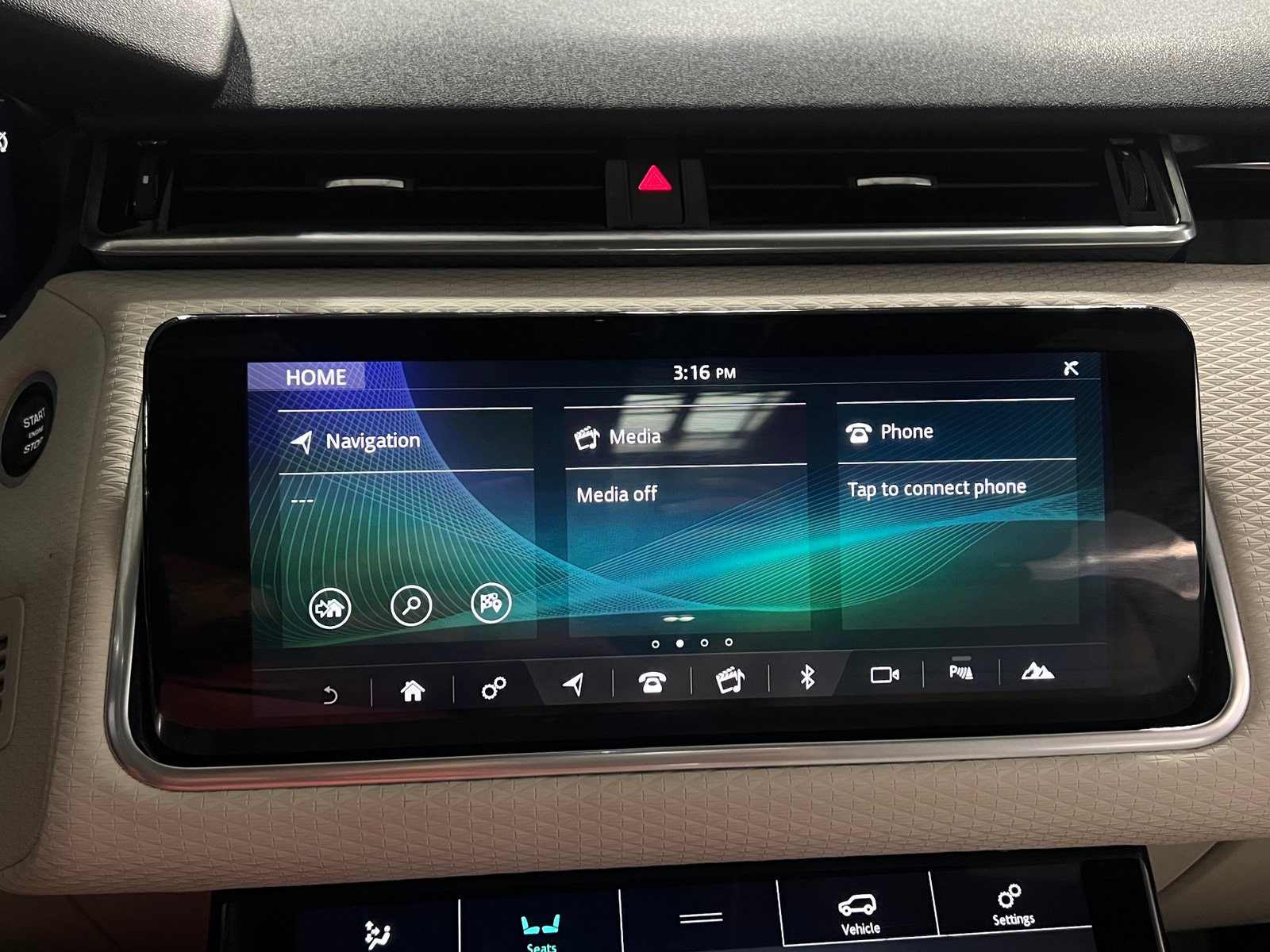 Thumbnail: 2020 Land Rover Range Rover Velar - 3