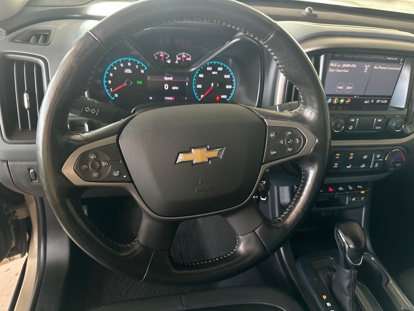 Thumbnail: 2022 Chevrolet Colorado - 4