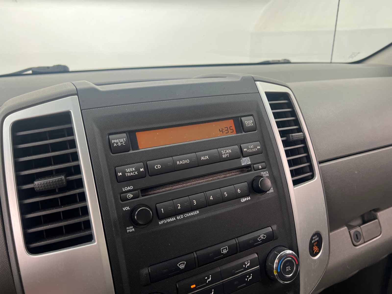 Thumbnail: 2011 Nissan Frontier - 4