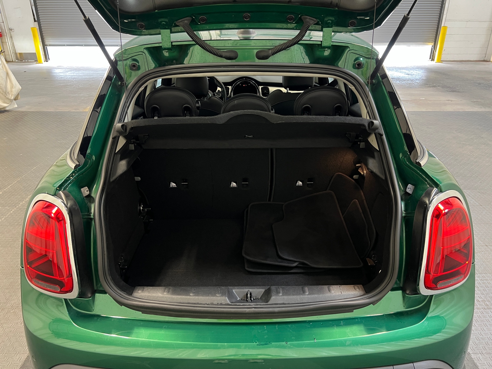 Thumbnail: 2024 MINI Cooper Hardtop - 6
