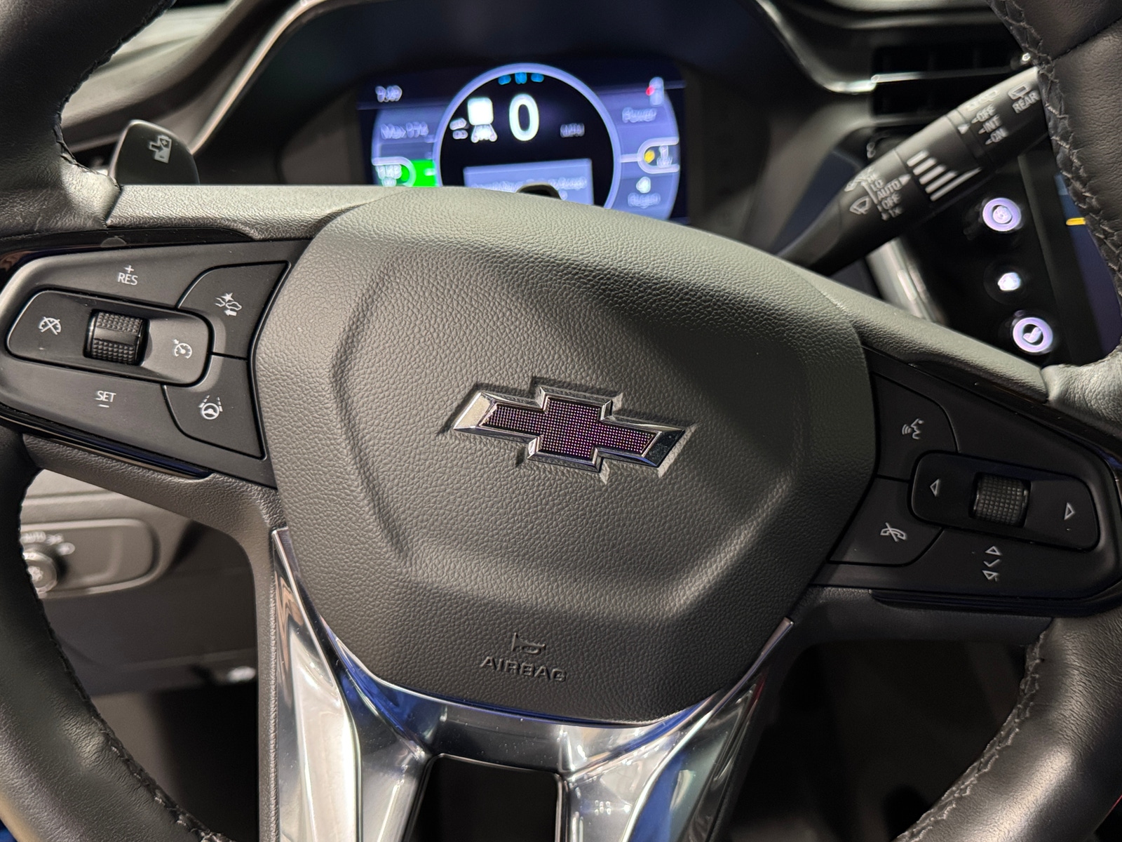 Thumbnail: 2023 Chevrolet Bolt EUV - 4