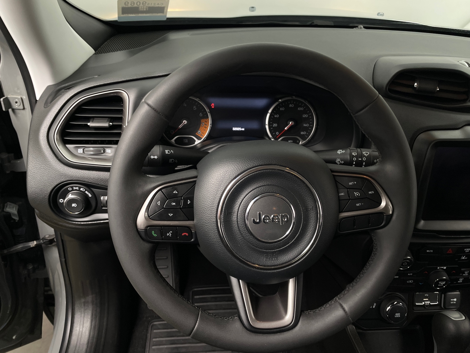 Thumbnail: 2022 Jeep Renegade - 5