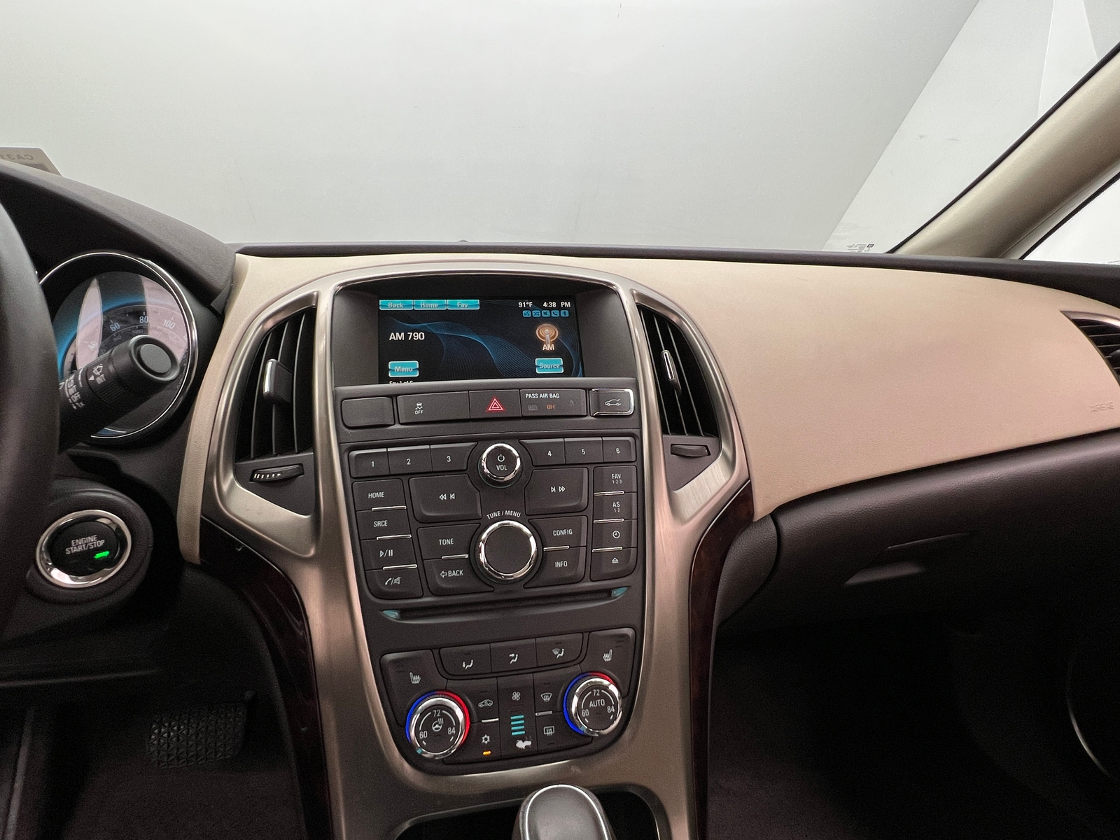 Thumbnail: 2016 Buick Verano - 3