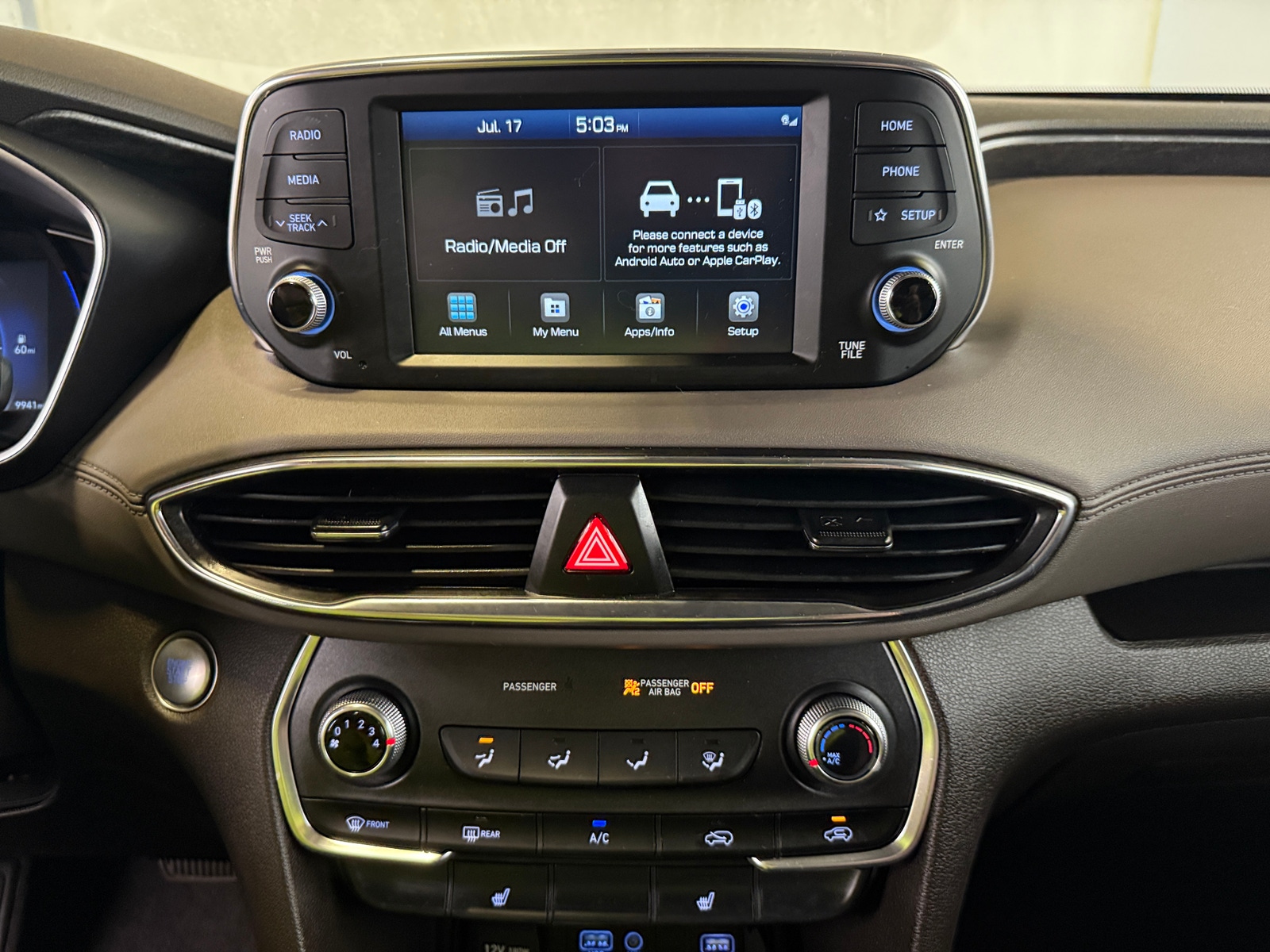 Thumbnail: 2020 Hyundai Santa Fe - 4