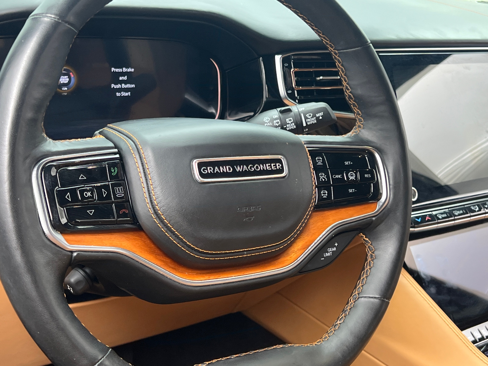 Thumbnail: 2023 Jeep Grand Wagoneer - 4