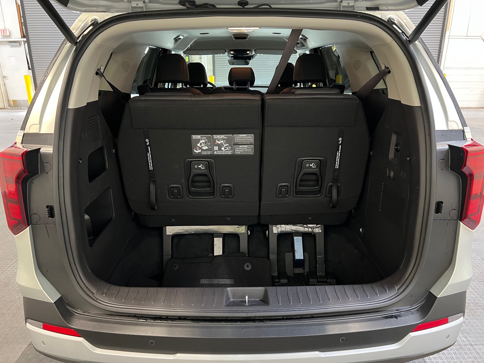 Thumbnail: 2025 Kia Carnival - 7