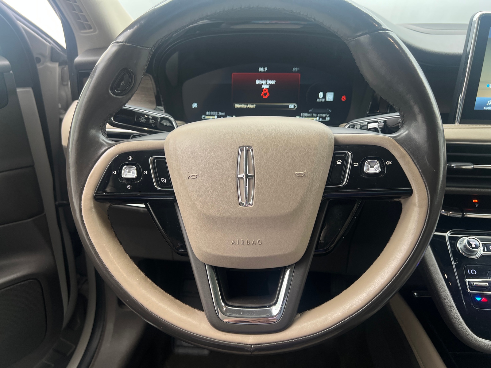 Thumbnail: 2020 Lincoln Corsair - 4