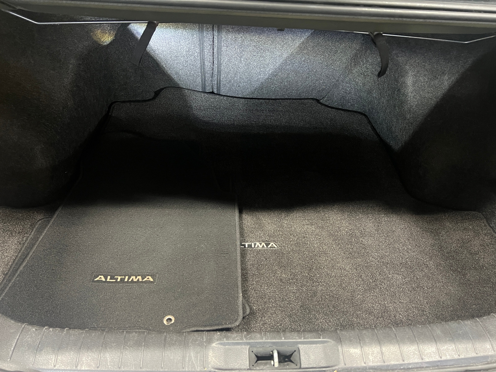 Thumbnail: 2018 Nissan Altima - 7