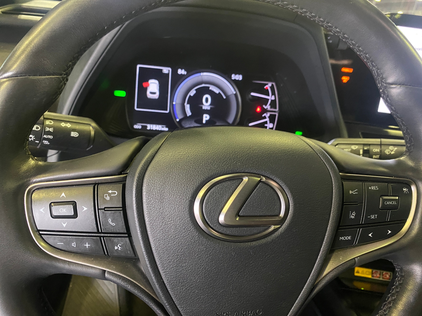 Thumbnail: 2023 Lexus UX - 4