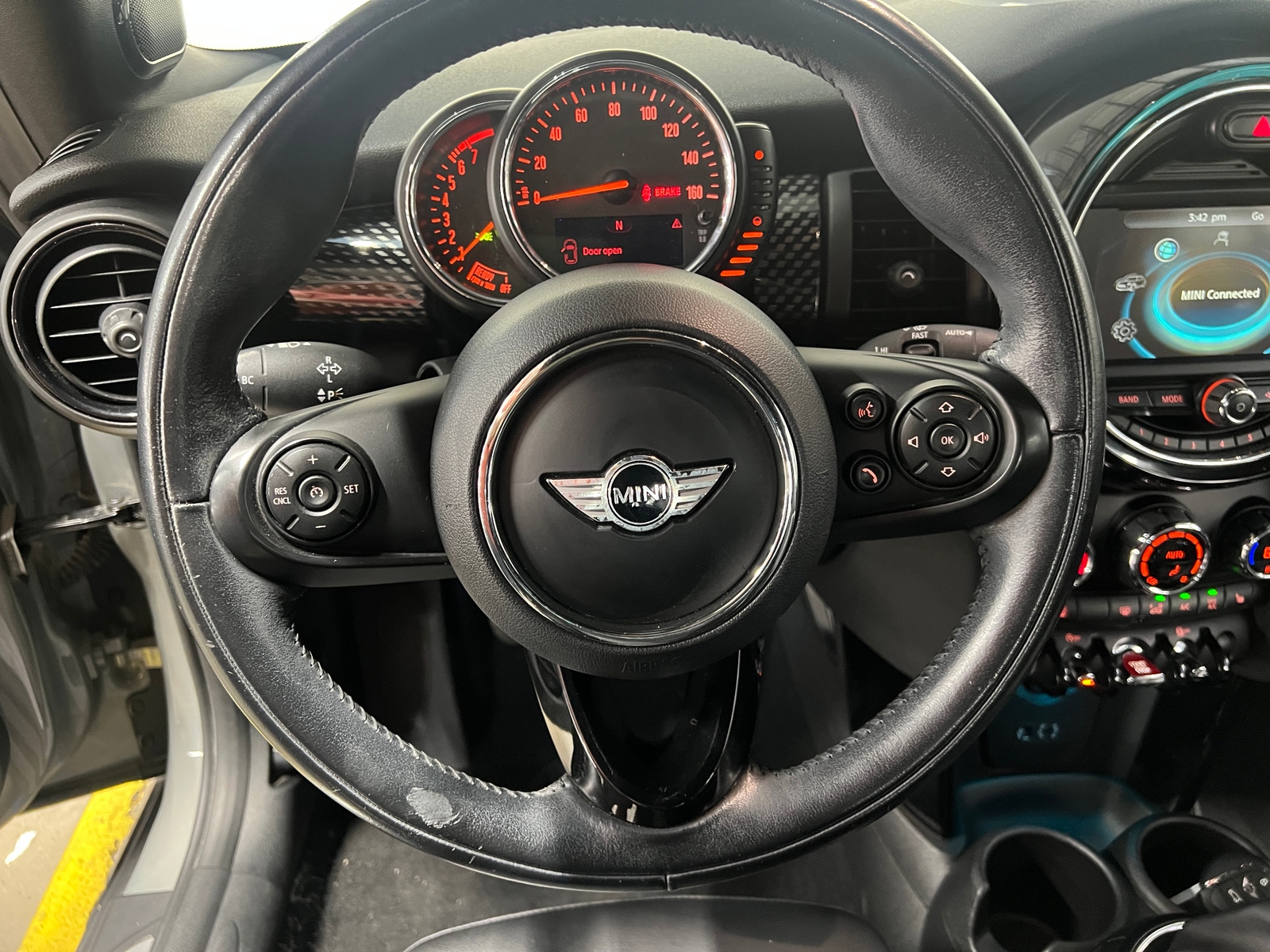 Thumbnail: 2017 MINI Cooper Convertible - 4