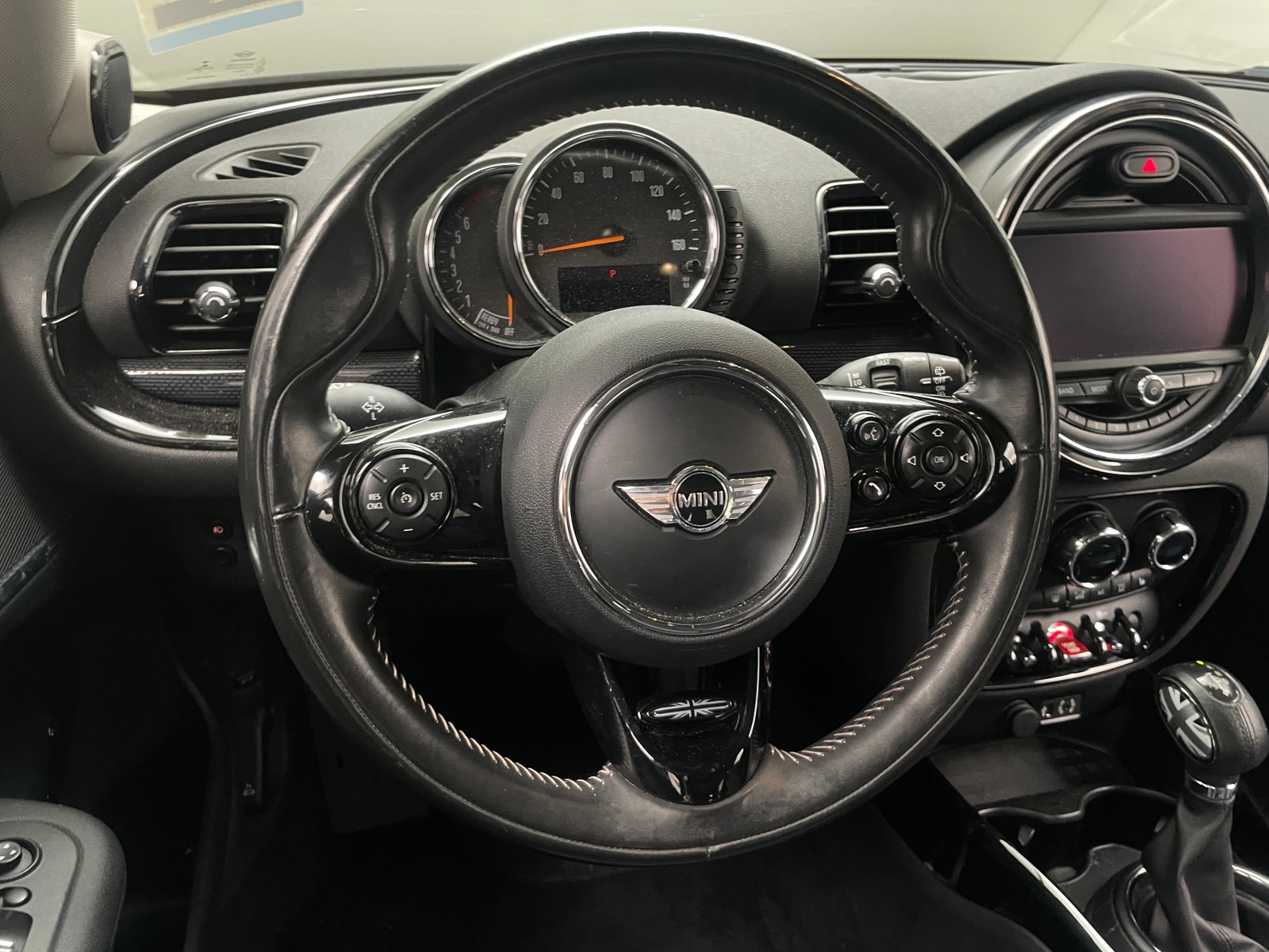 Thumbnail: 2016 MINI Cooper Clubman - 4