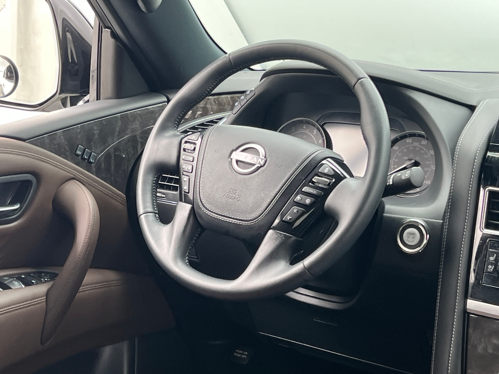 Thumbnail: 2023 Nissan Armada - 4