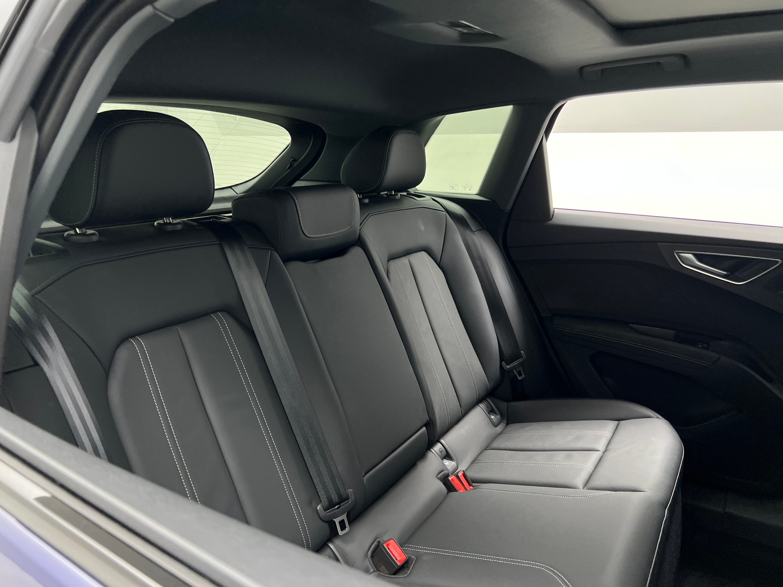 Thumbnail: 2023 Audi Q4 e-tron - 5