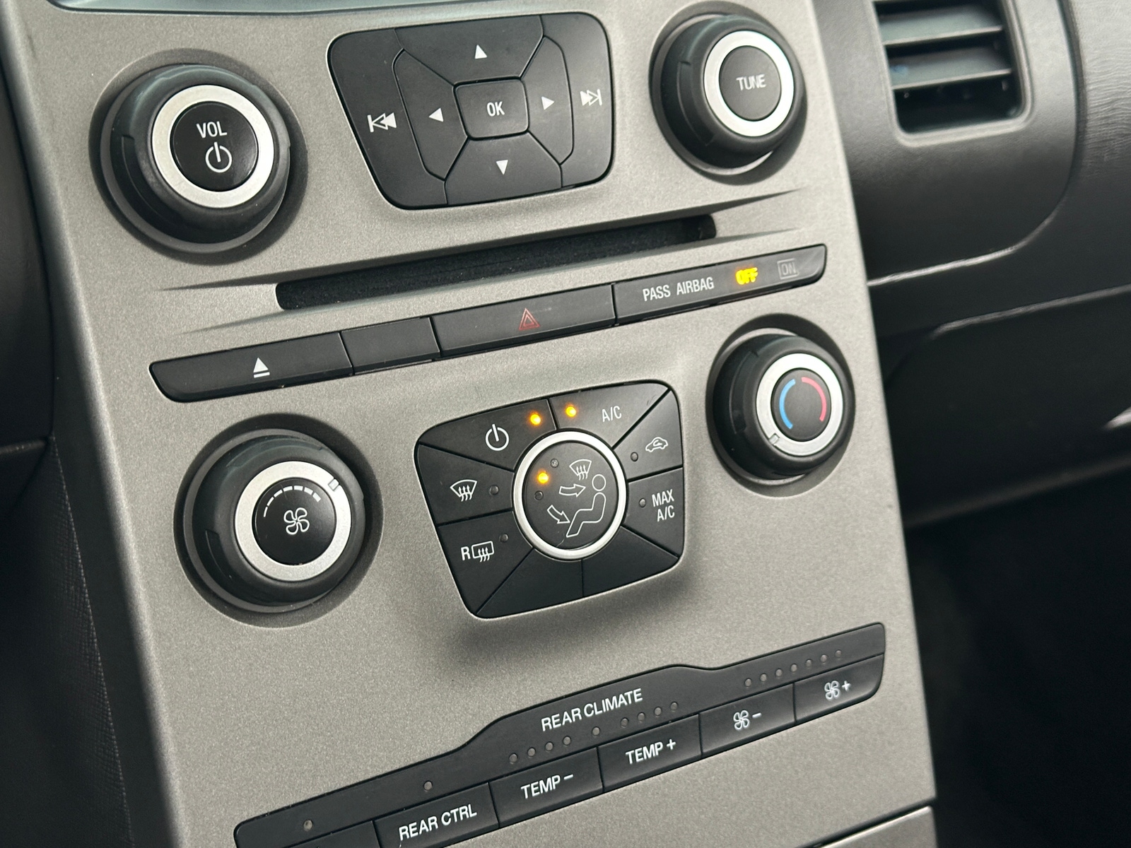 Thumbnail: 2019 Ford Flex - 4