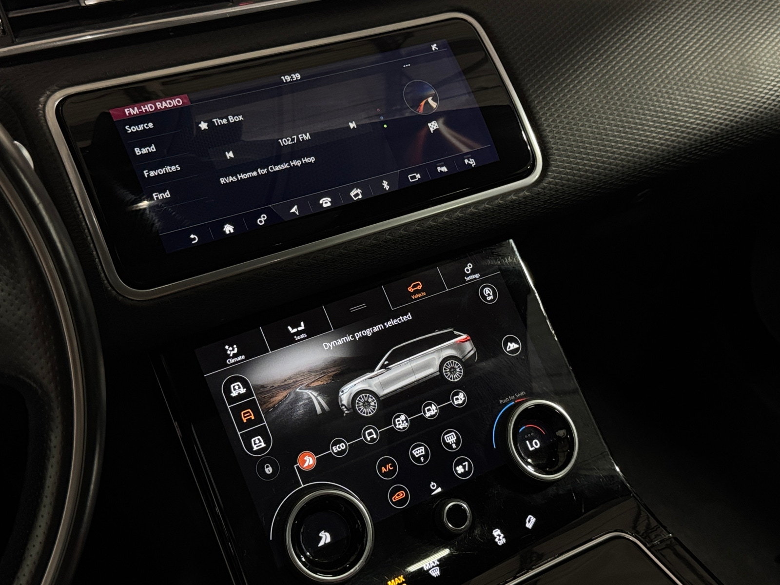 Thumbnail: 2019 Land Rover Range Rover Velar - 3