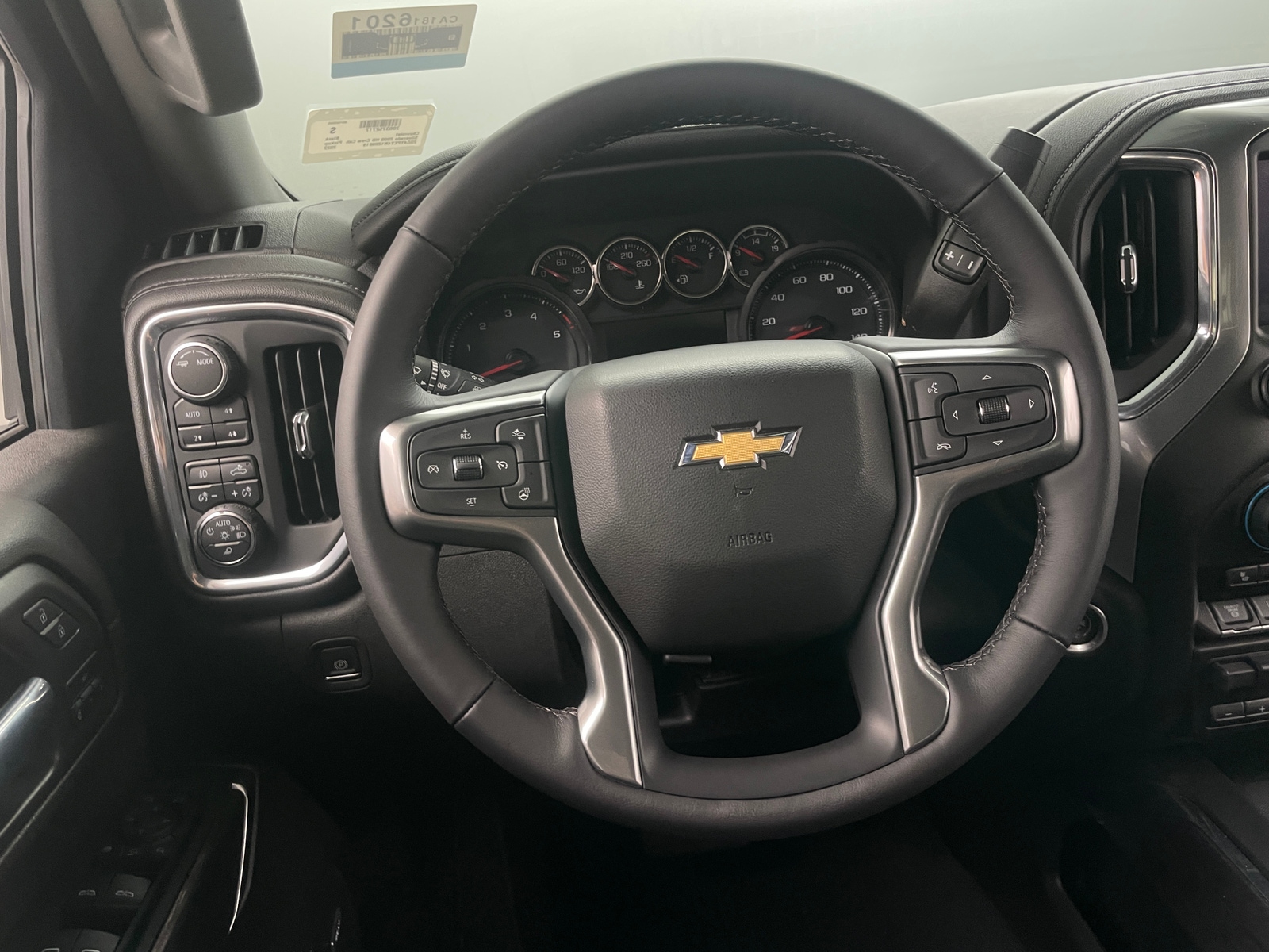 Thumbnail: 2022 Chevrolet Silverado 2500 - 4