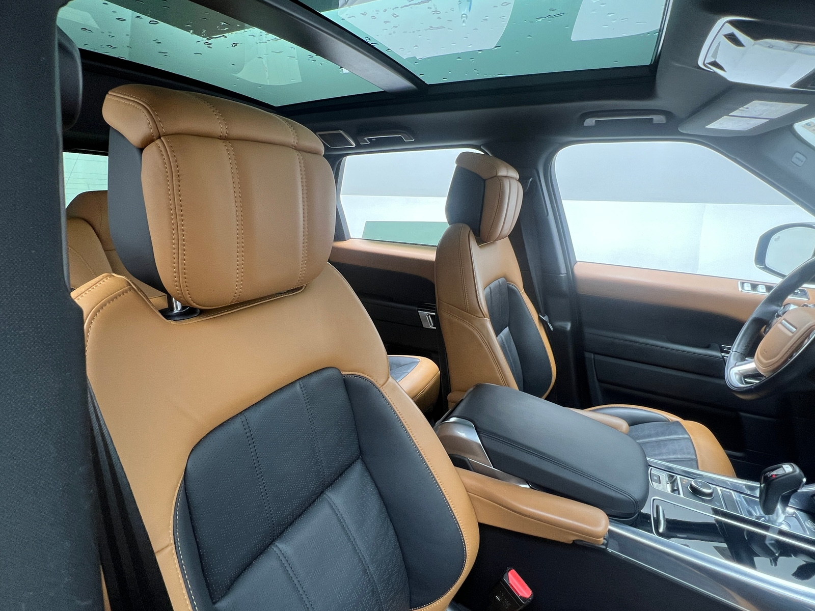 Thumbnail: 2019 Land Rover Range Rover Sport - 2