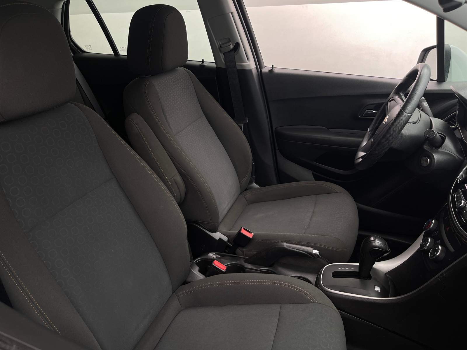 Thumbnail: 2018 Chevrolet Trax - 2