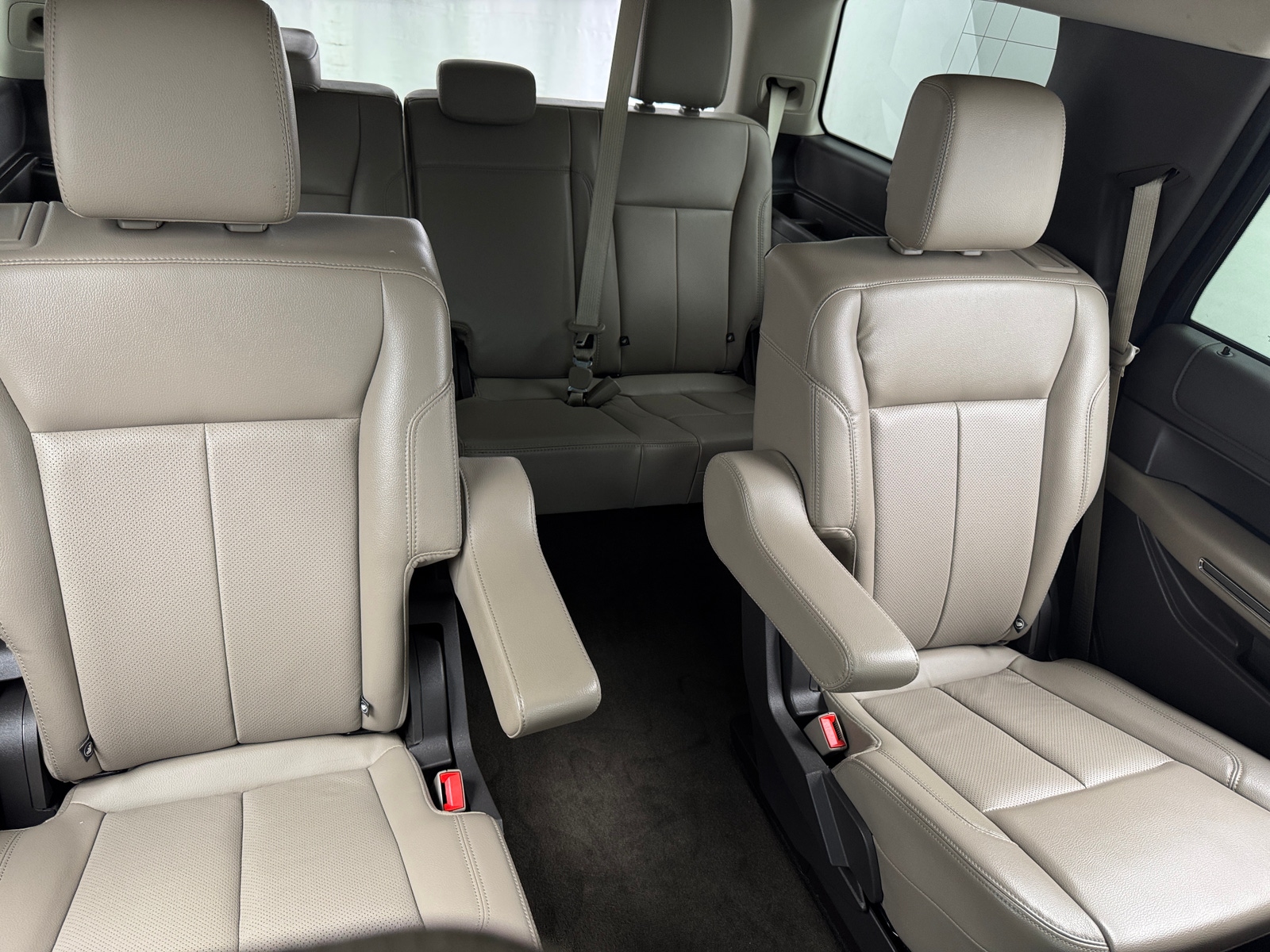 Thumbnail: 2020 Ford Expedition - 6