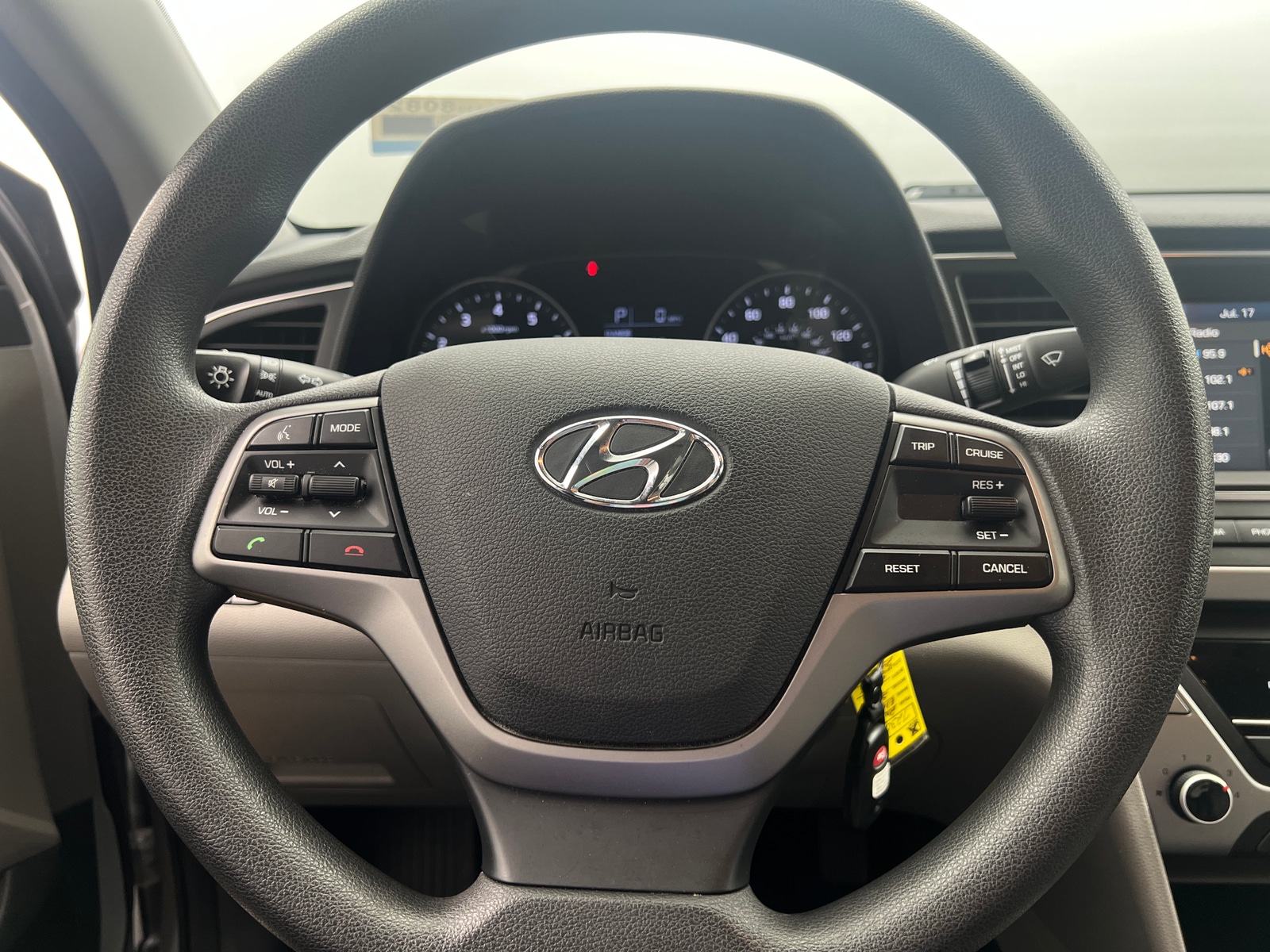 Thumbnail: 2017 Hyundai Elantra - 5