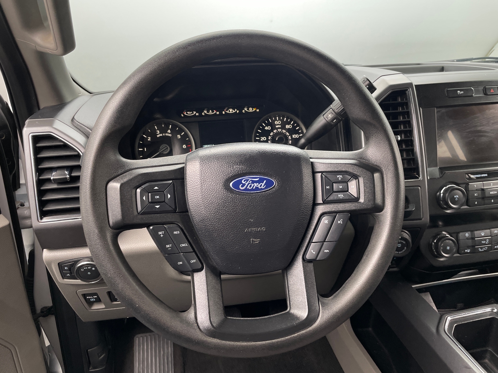Thumbnail: 2020 Ford Econoline - 5
