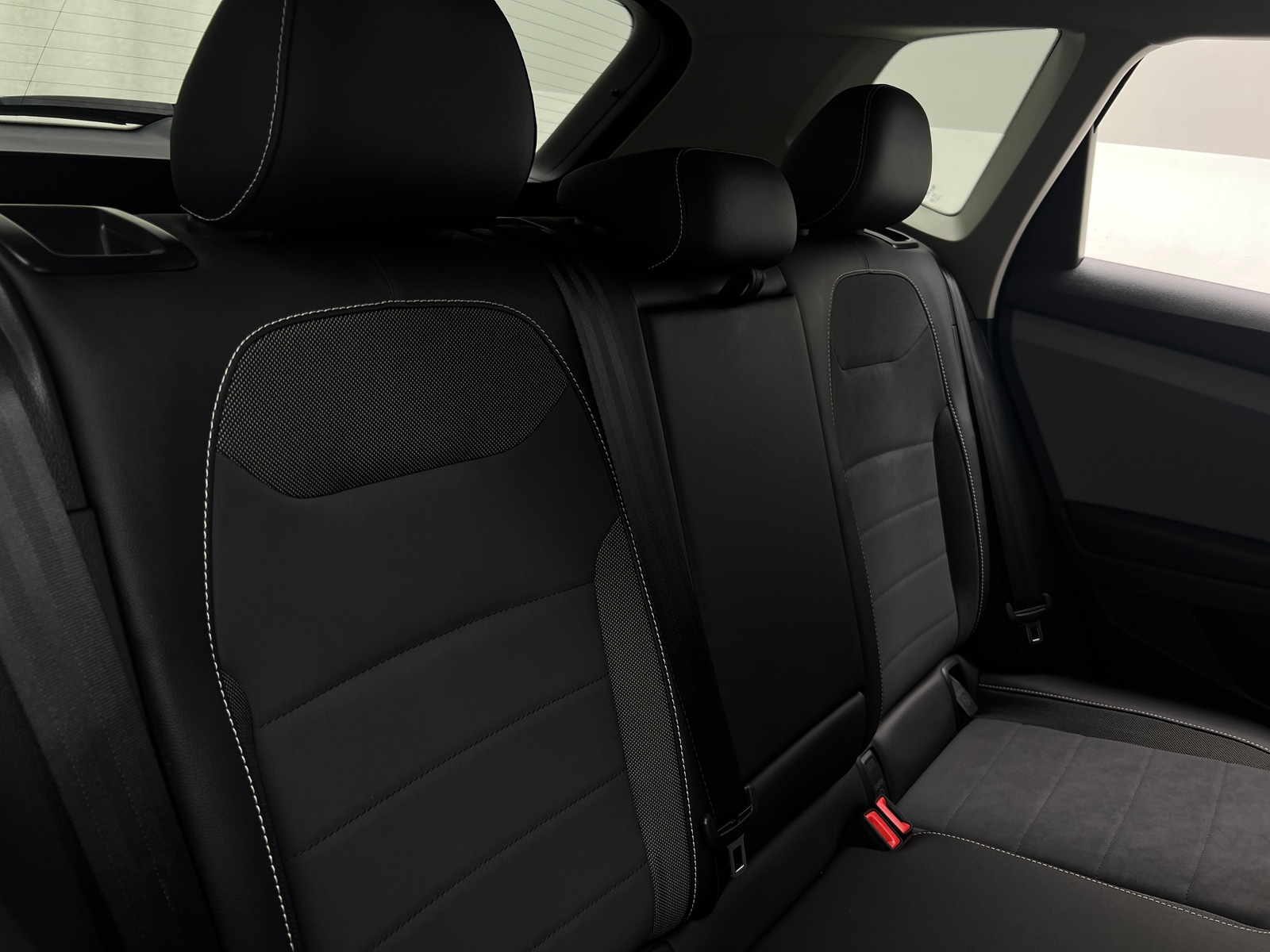 Thumbnail: 2022 Volkswagen Taos - 5