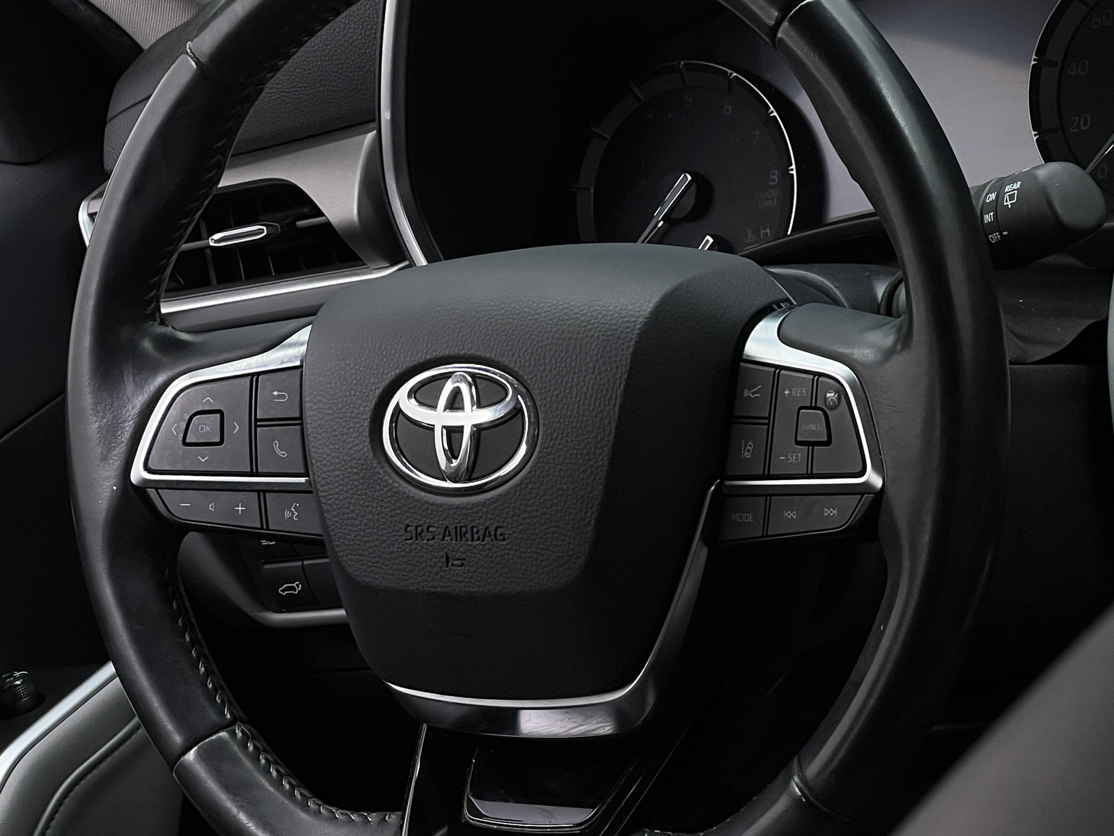 Thumbnail: 2020 Toyota Highlander - 5