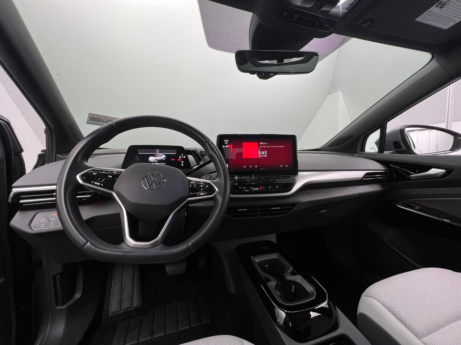 Thumbnail: 2022 Volkswagen ID.4 - 3