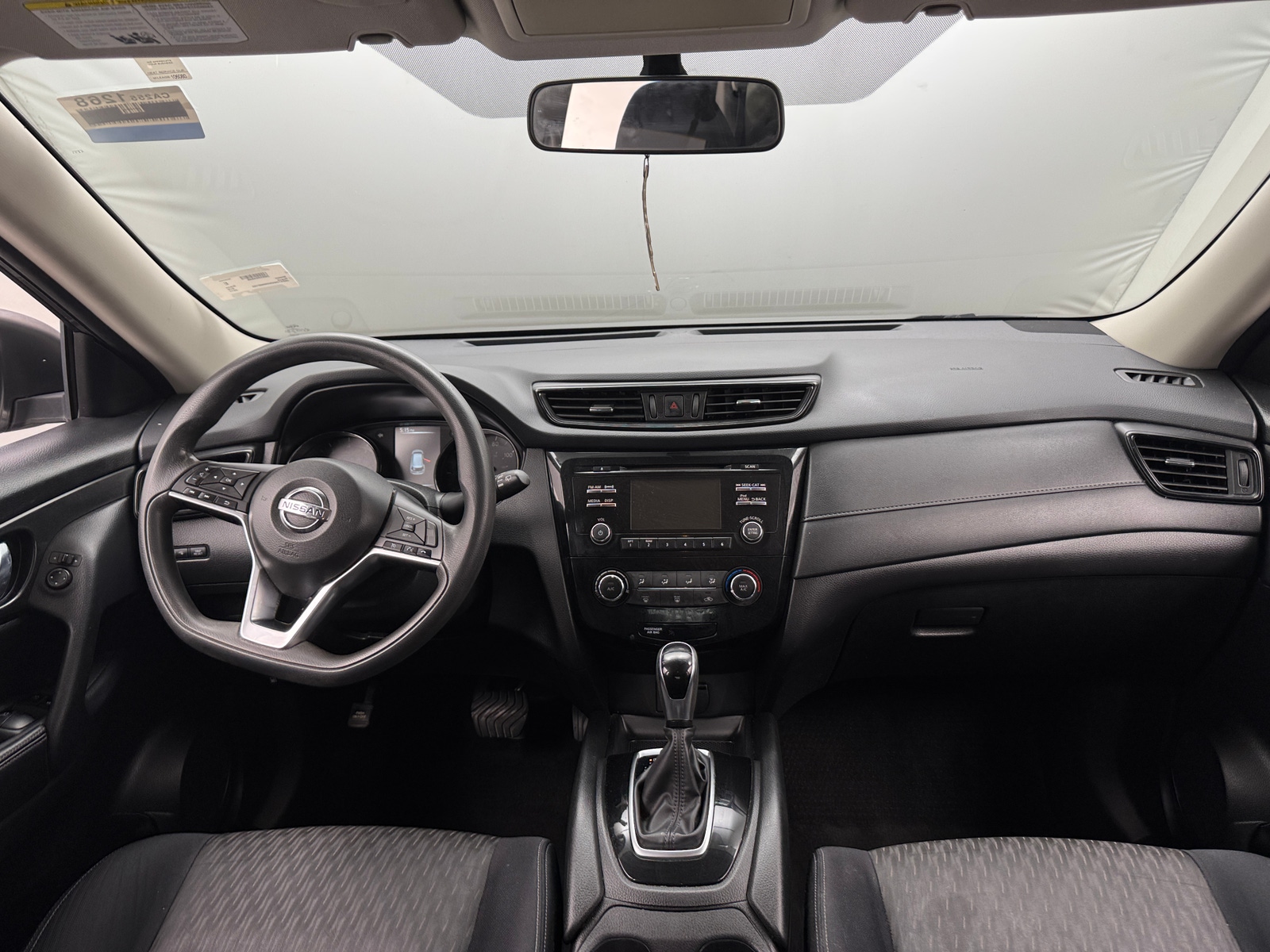 Thumbnail: 2017 Nissan Rogue - 3
