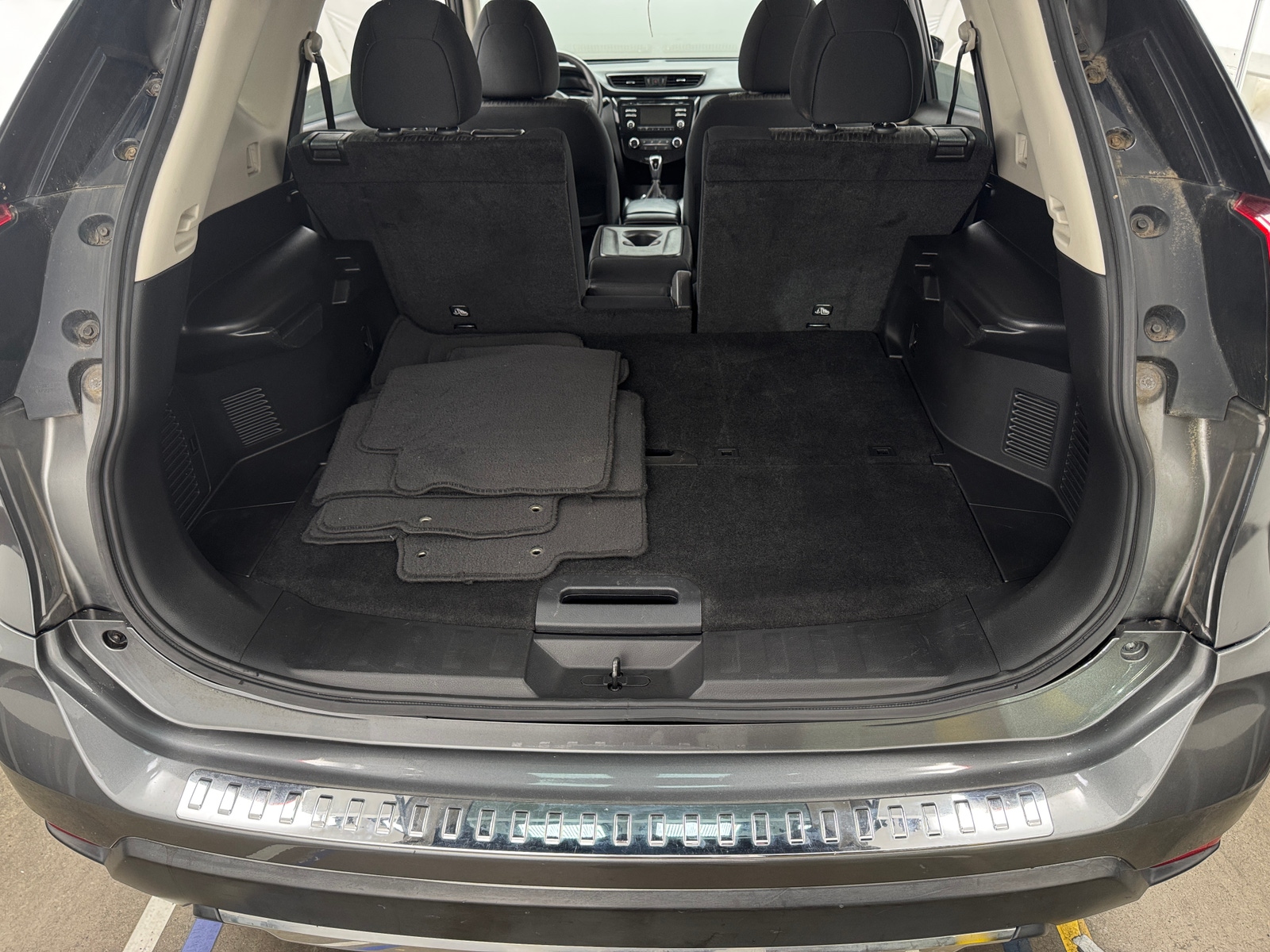 Thumbnail: 2017 Nissan Rogue - 7