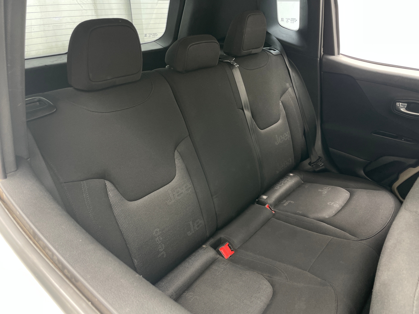 Thumbnail: 2017 Jeep Renegade - 6