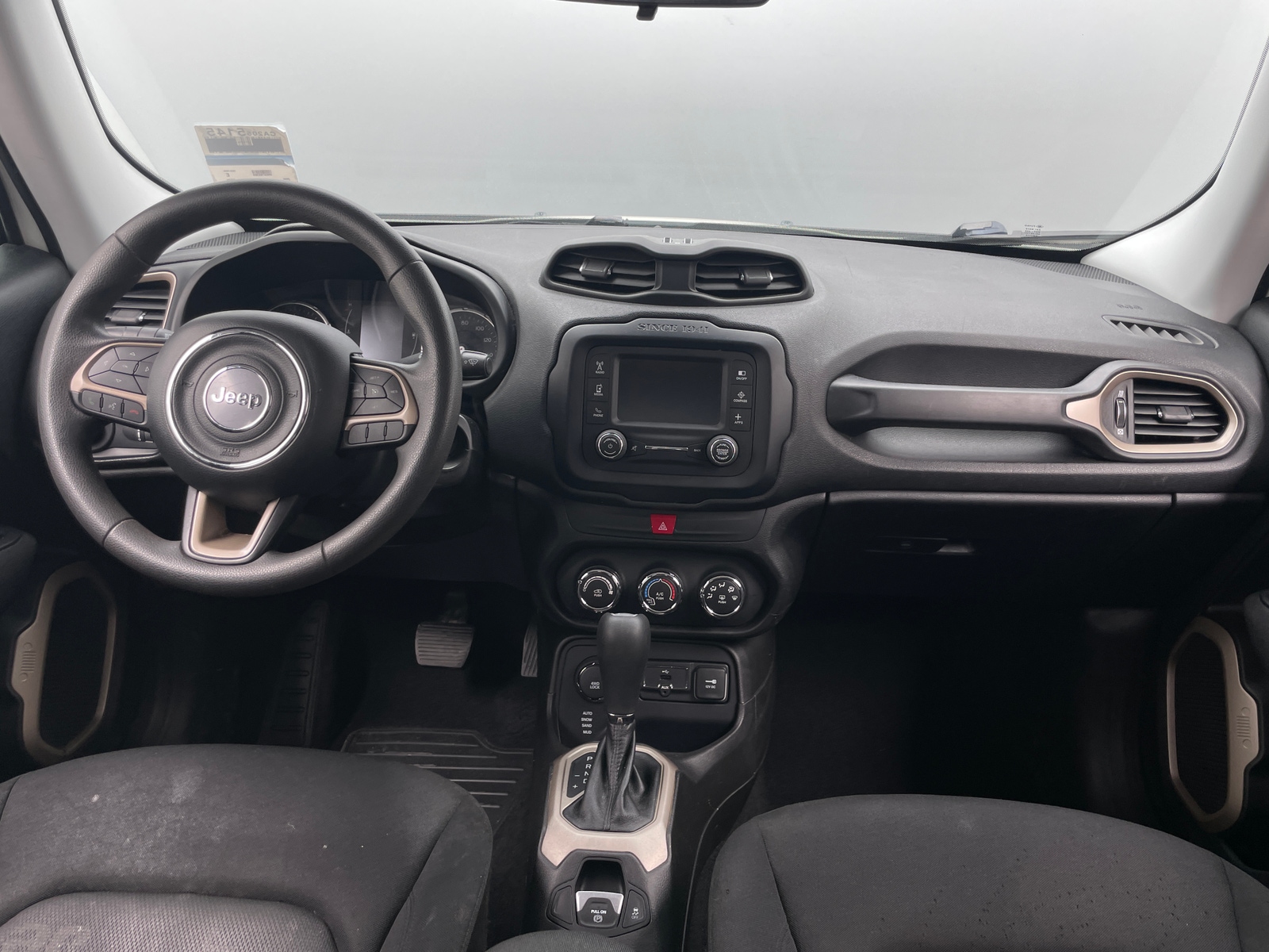 Thumbnail: 2017 Jeep Renegade - 3
