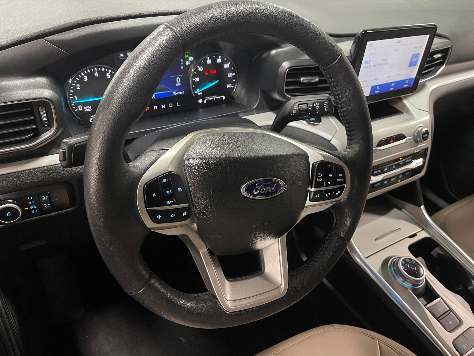 Thumbnail: 2023 Ford Explorer - 5