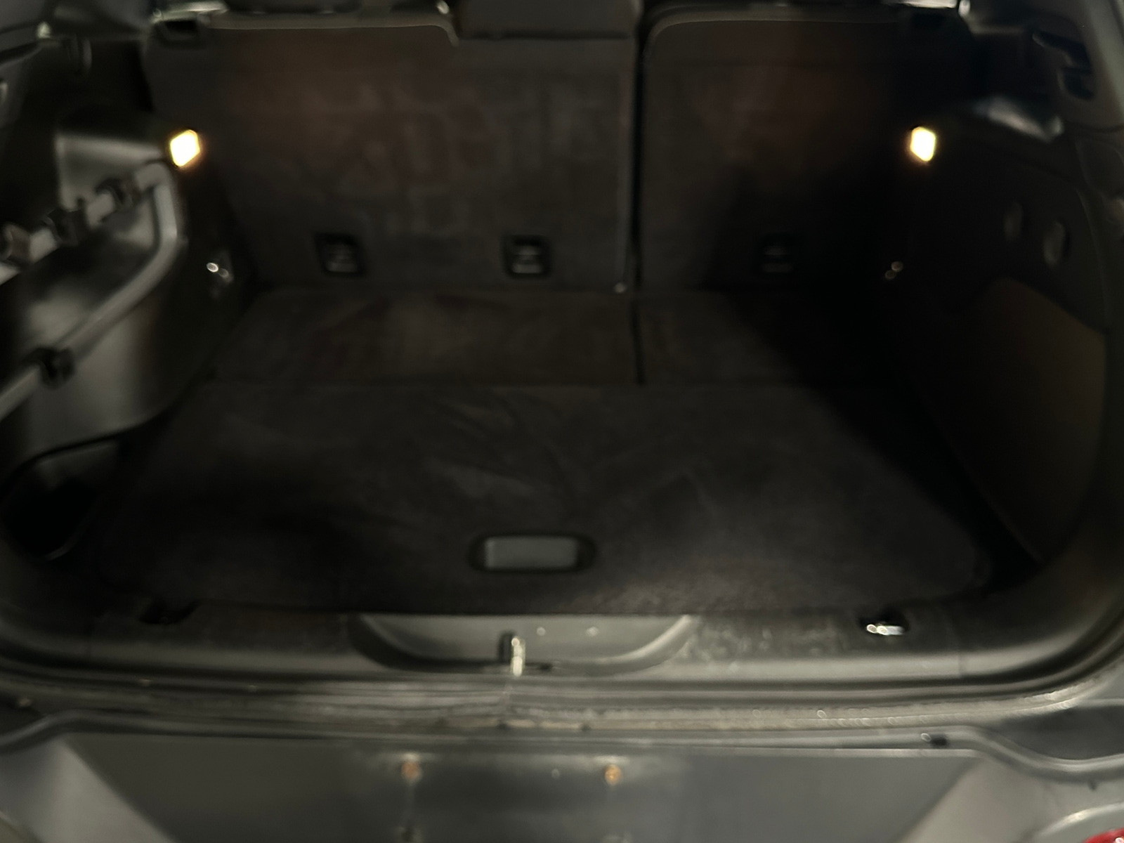 Thumbnail: 2016 Jeep Cherokee - 7