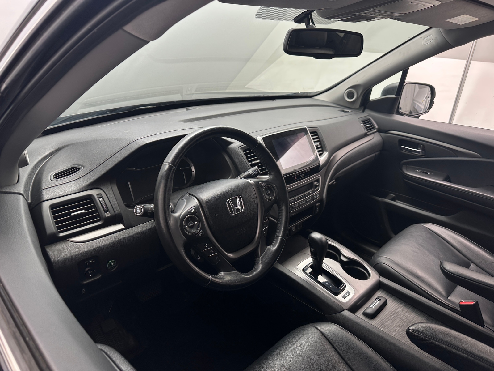 Thumbnail: 2018 Honda Pilot - 2
