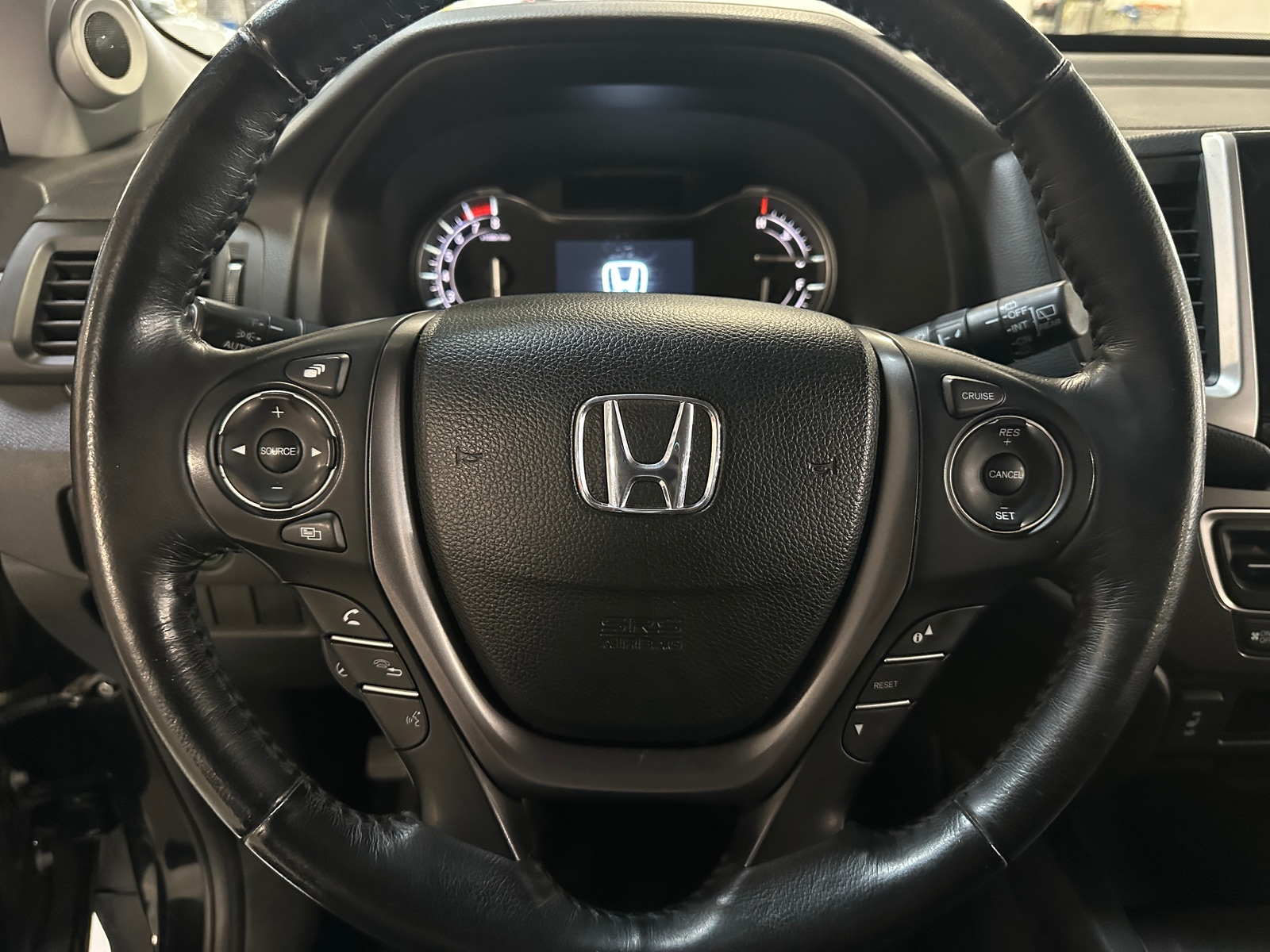 Thumbnail: 2018 Honda Pilot - 4