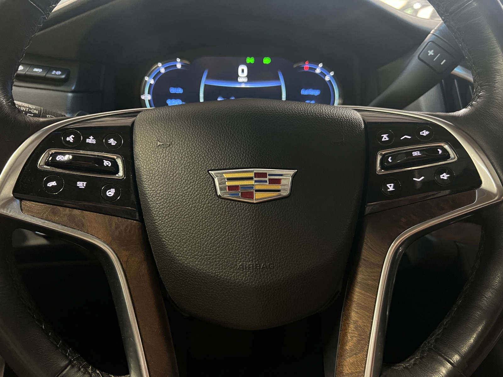 Thumbnail: 2019 Cadillac Escalade - 4