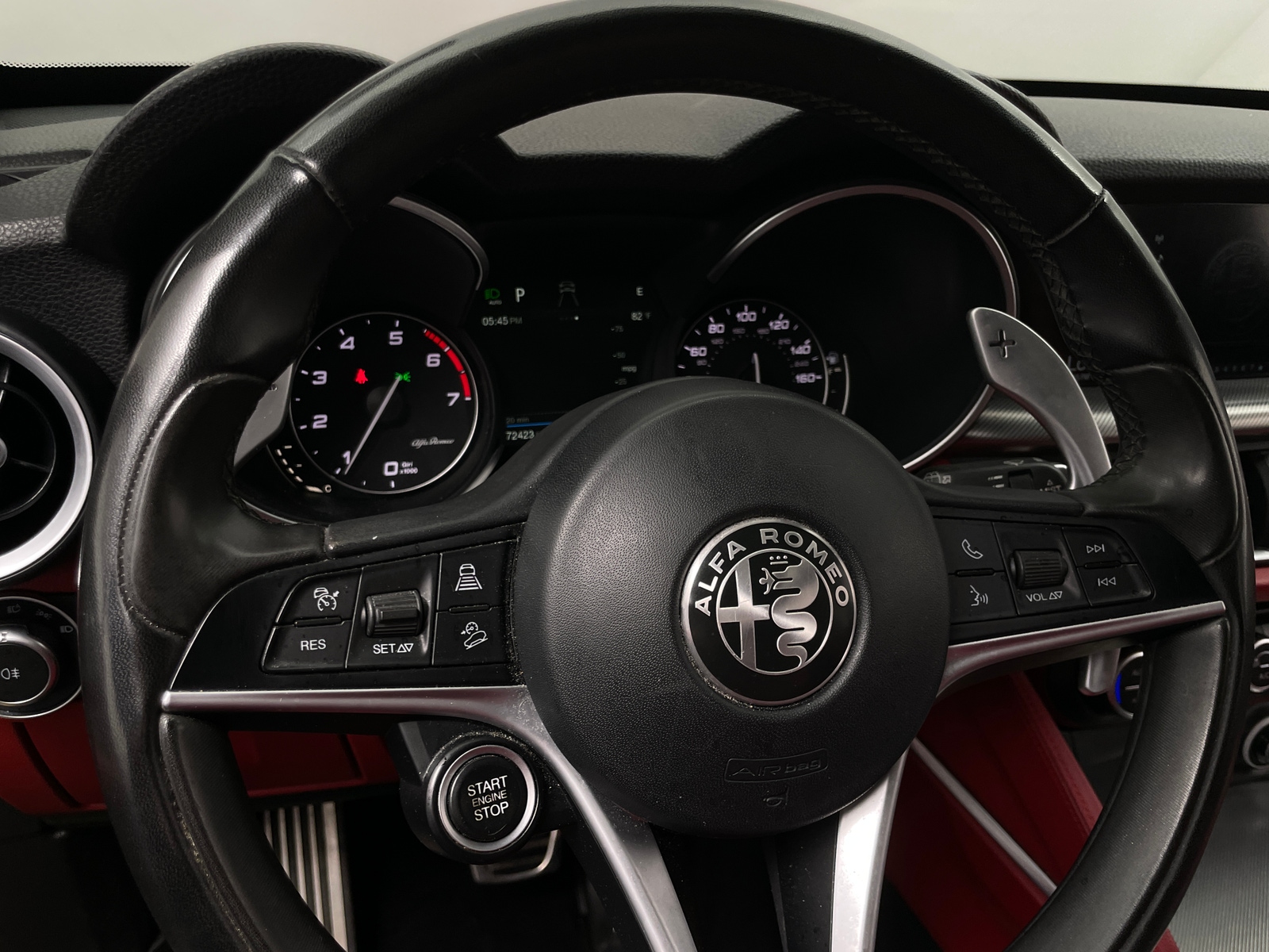 Thumbnail: 2018 Alfa Romeo Stelvio - 4