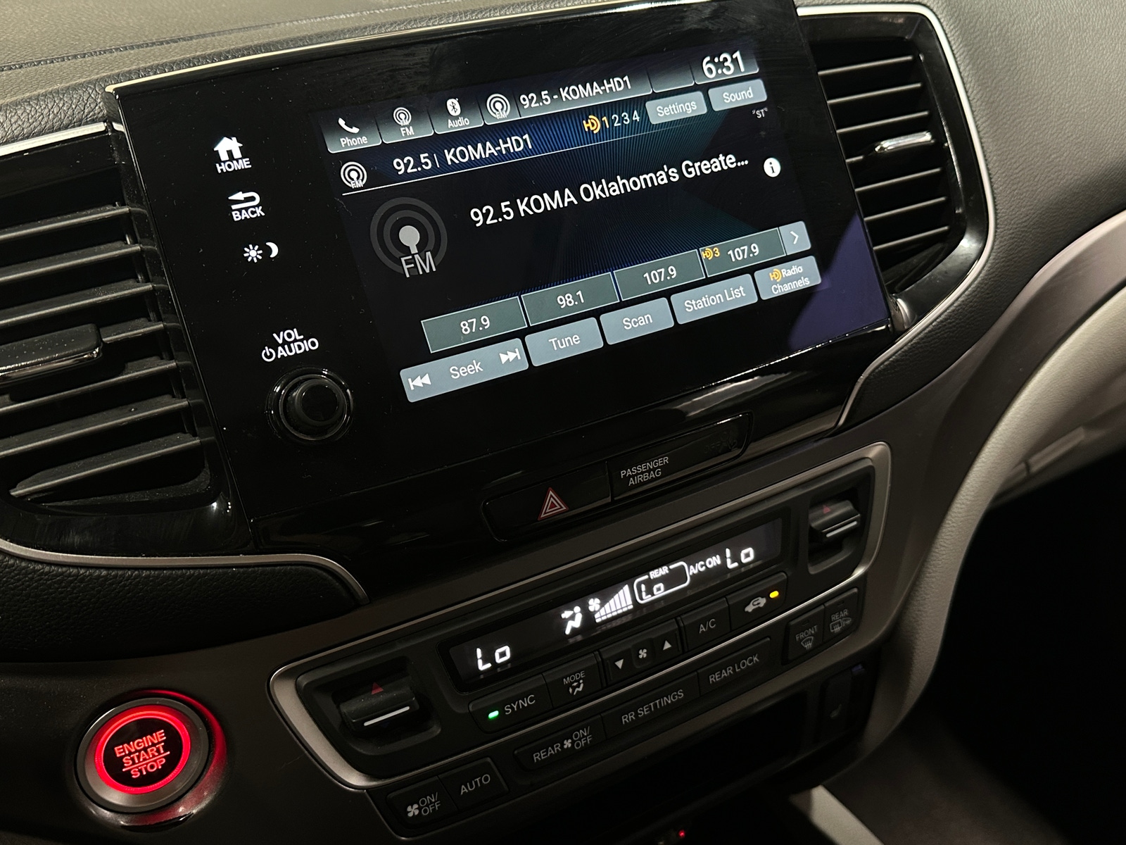 Thumbnail: 2019 Honda Pilot - 3