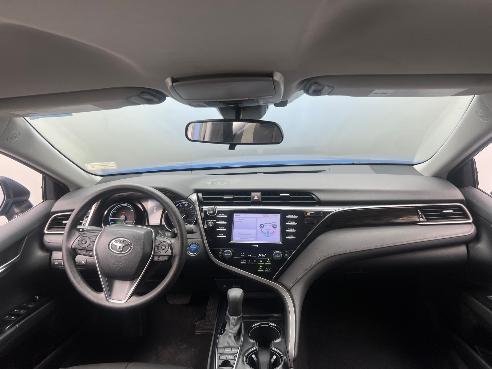 Thumbnail: 2020 Toyota Camry - 3