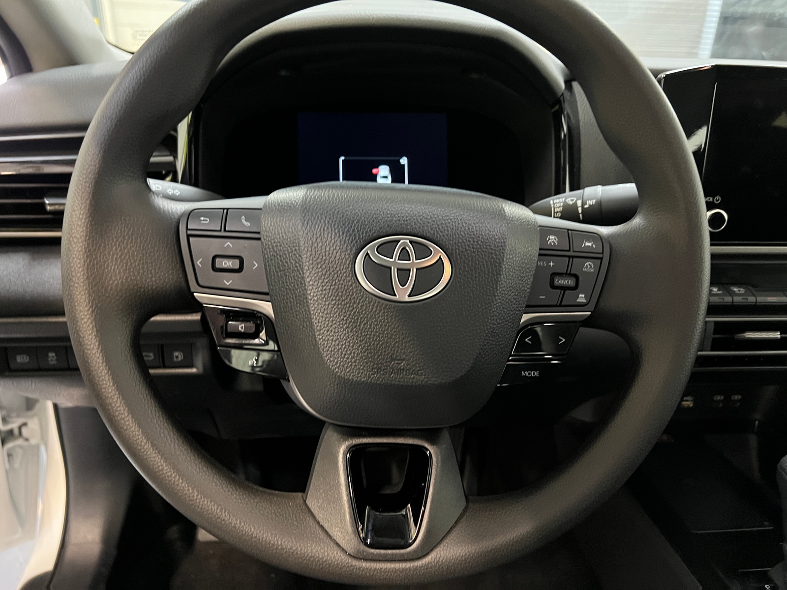 Thumbnail: 2025 Toyota Camry - 5