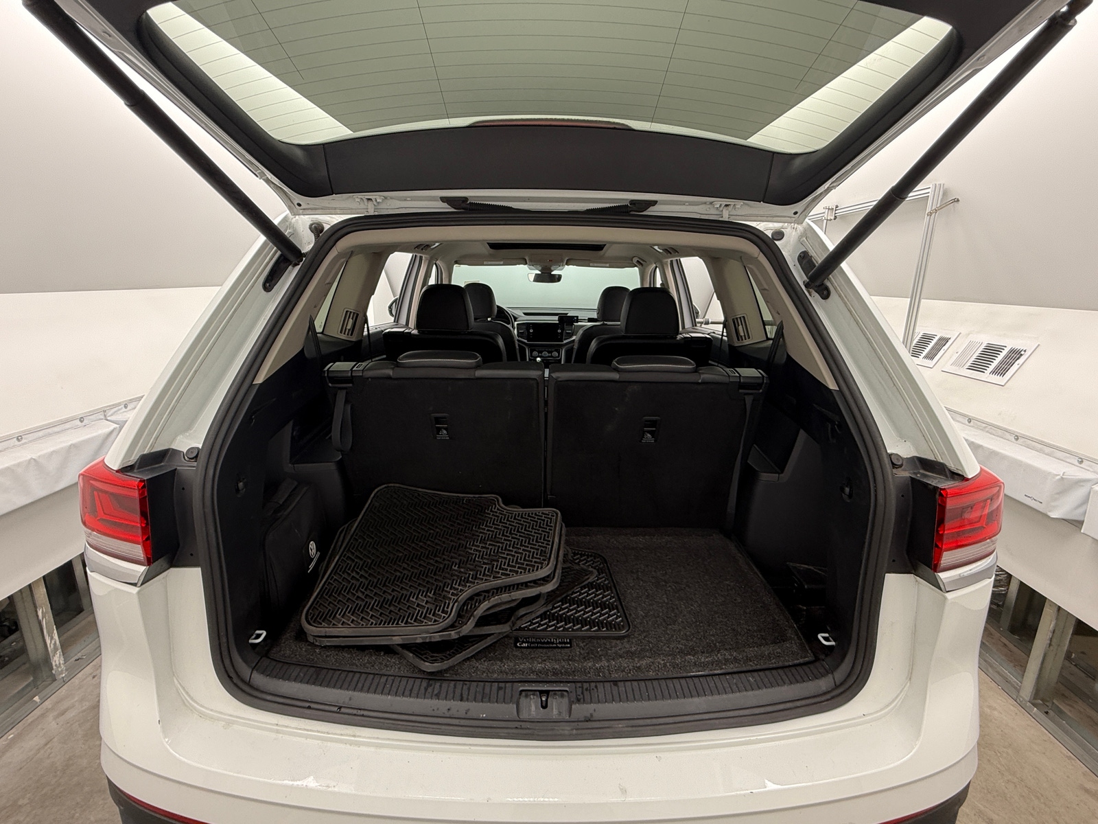 Thumbnail: 2021 Volkswagen Atlas - 6