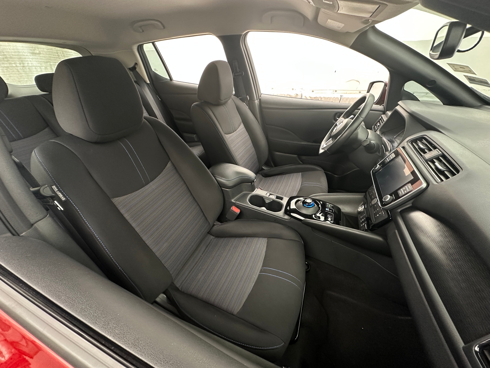 Thumbnail: 2022 Nissan Leaf - 2