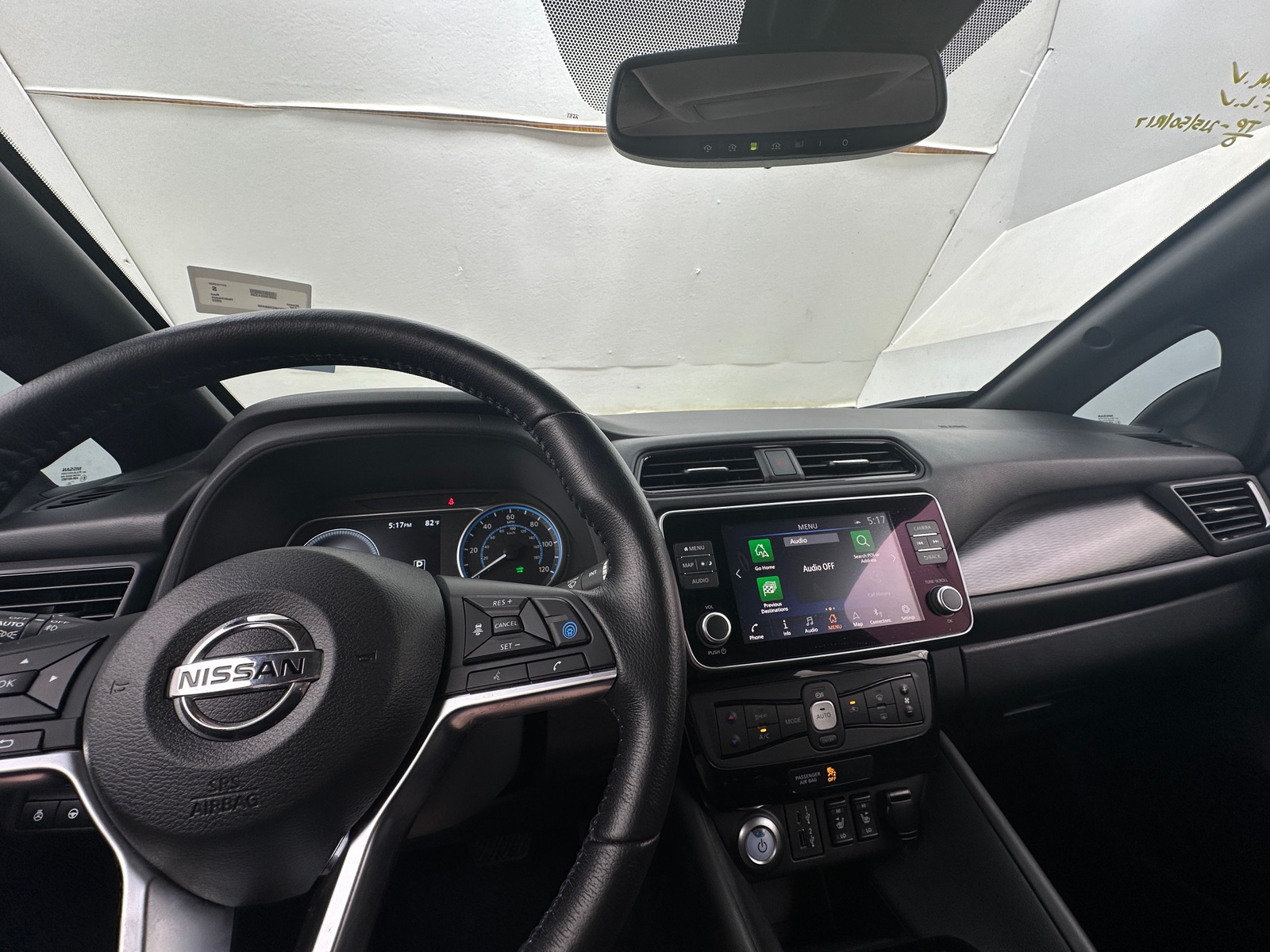 Thumbnail: 2022 Nissan Leaf - 3