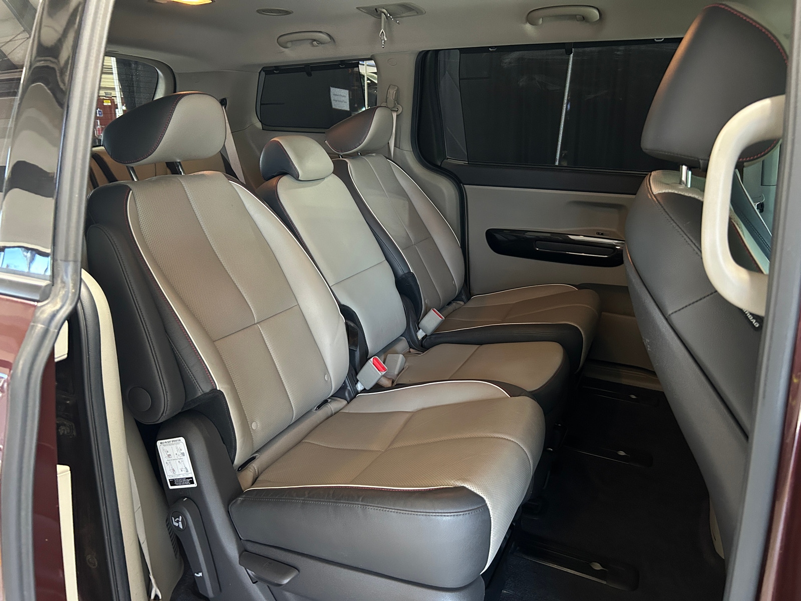 Thumbnail: 2016 Kia Sedona - 5