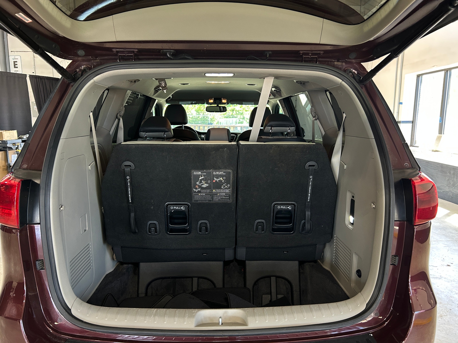 Thumbnail: 2016 Kia Sedona - 6