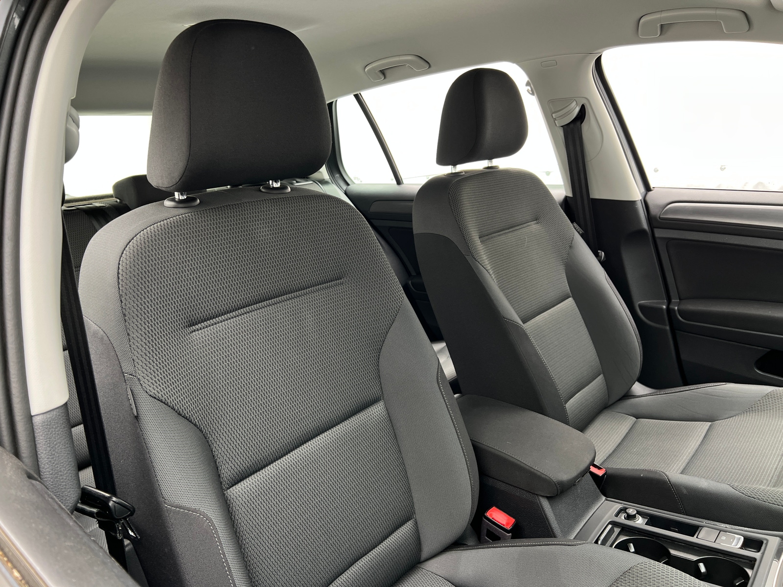 Thumbnail: 2019 Volkswagen e-Golf - 2